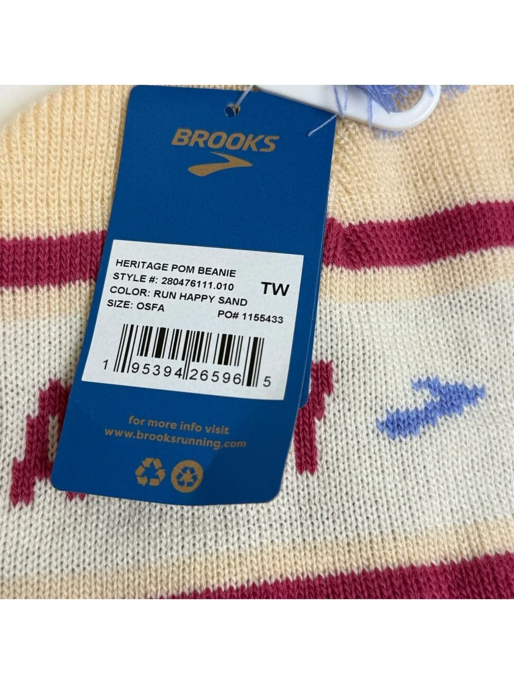 BROOKS Run Happy Heritage Pom Beanie Logo Blue Sand One Size Fits All